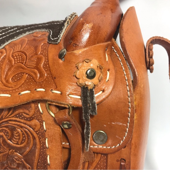Vintage Rare Tan Stamped Hand Tooled Embossed Leather Saddle Top Shoulder Bag - Picture 12 of 16